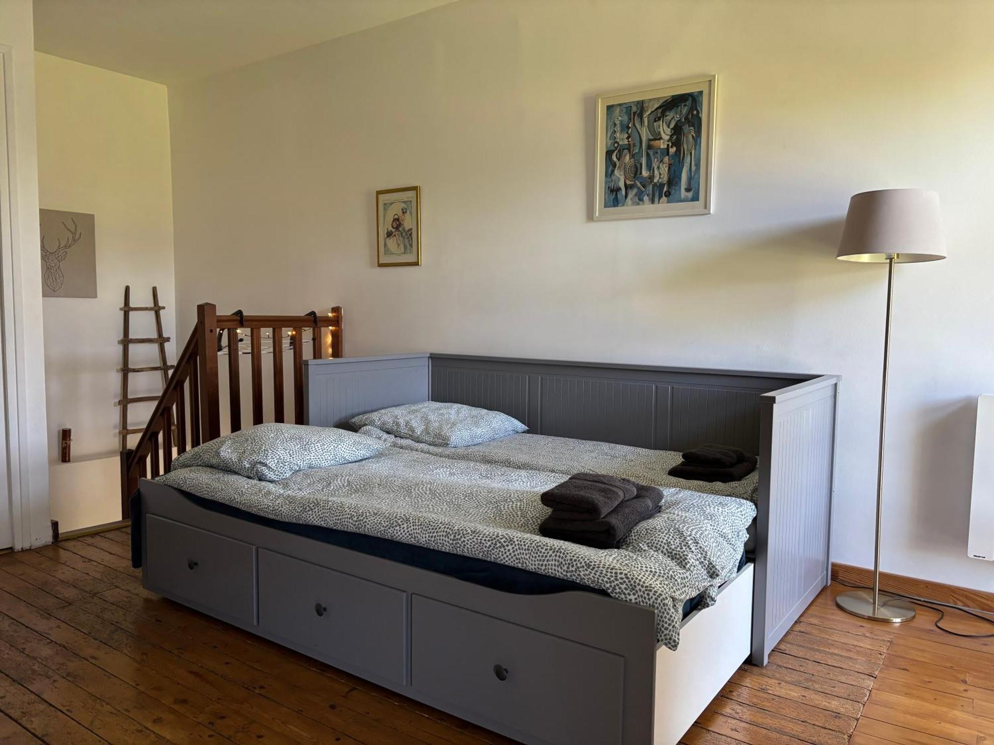 Les Douves Duplex 5 Personnes Lumineux Avec Jardin Et Terrasse Amenagee , Vue Sur Chateau A 5Mn De La Mer, Proche Omaha Beach Et Bayeux Commes 외부 사진